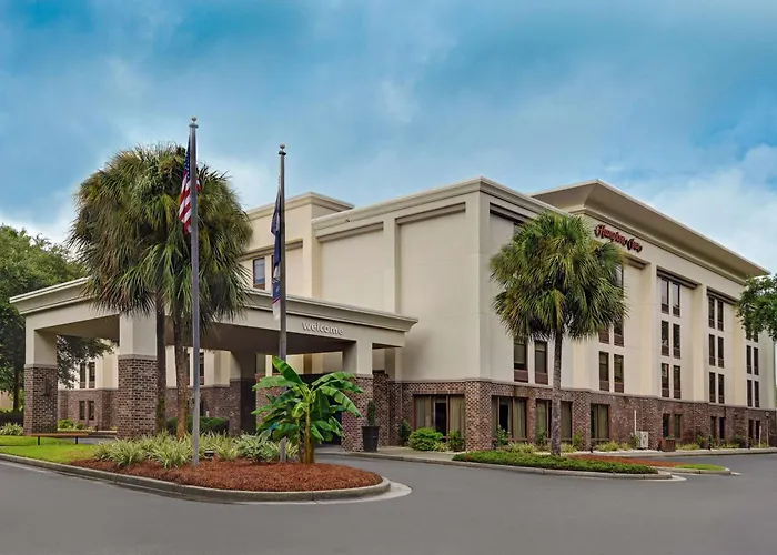 Hampton Inn Patriots Point