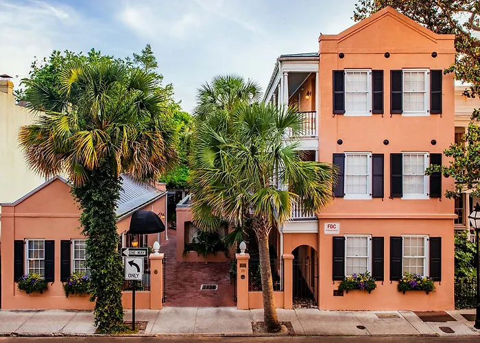 The Elliott House Inn